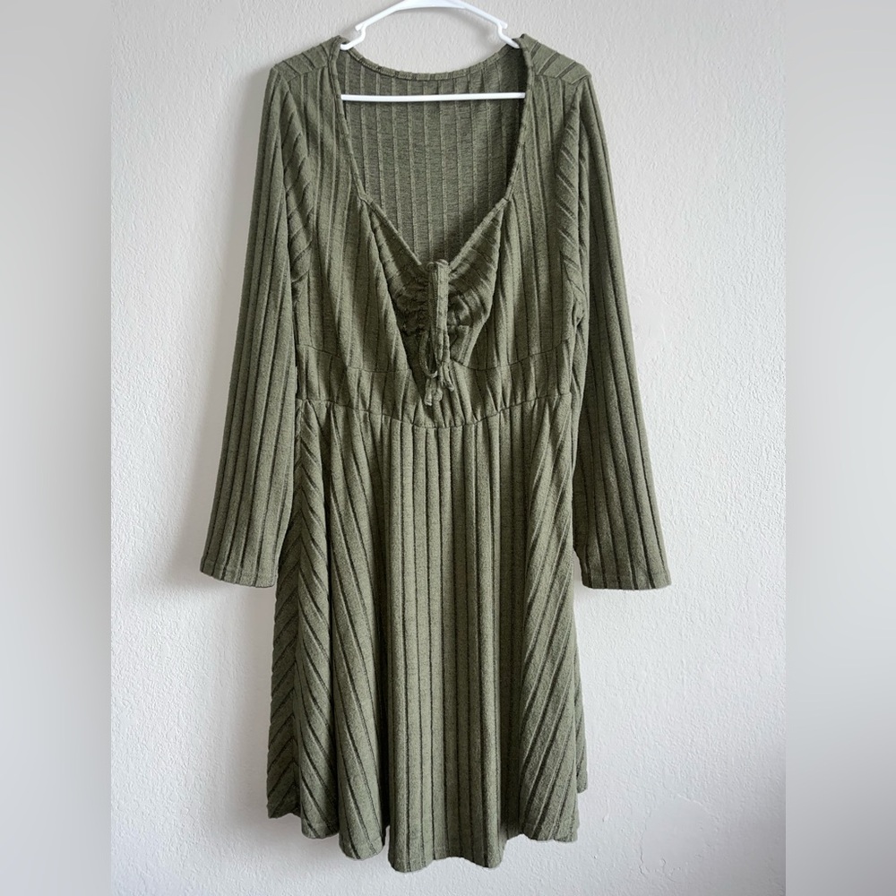 SHEIN Plus Size 4X Long Sleeve Green Dress